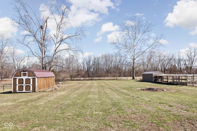 297 Fields Avenue, Mooresville, IN 46158