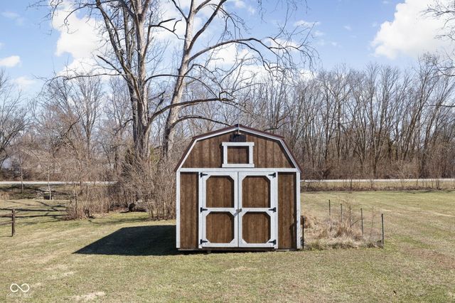 297 Fields Avenue, Mooresville, IN 46158