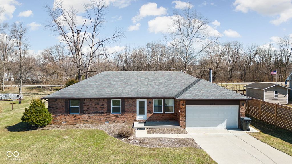 297 Fields Avenue, Mooresville, IN 46158