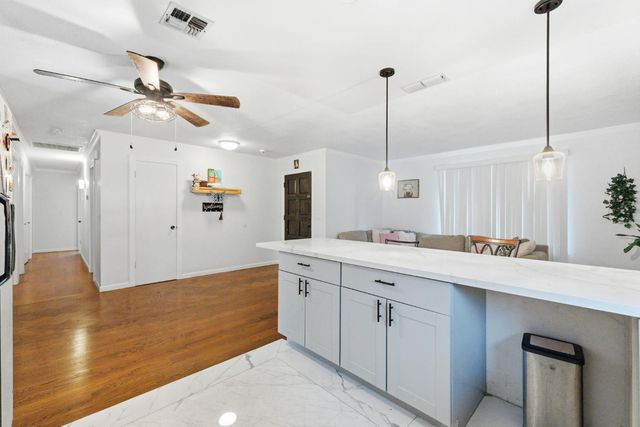 204 W Cesar Chavez, Fresno, CA 93706