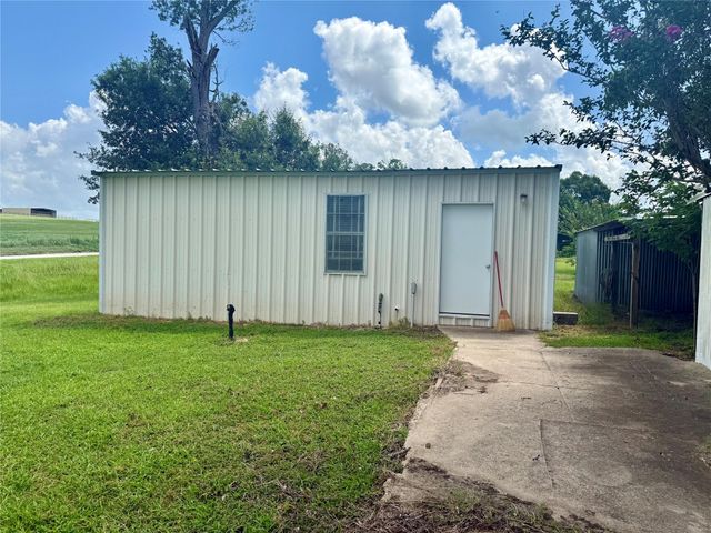 2433 County Road 409, Navasota, TX 77868