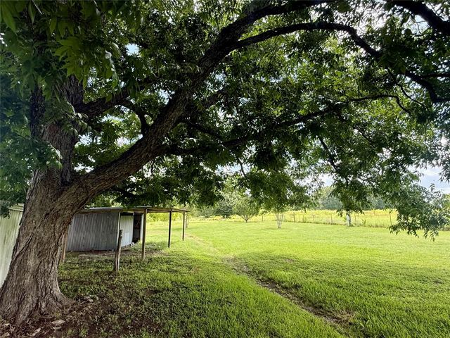 2433 County Road 409, Navasota, TX 77868