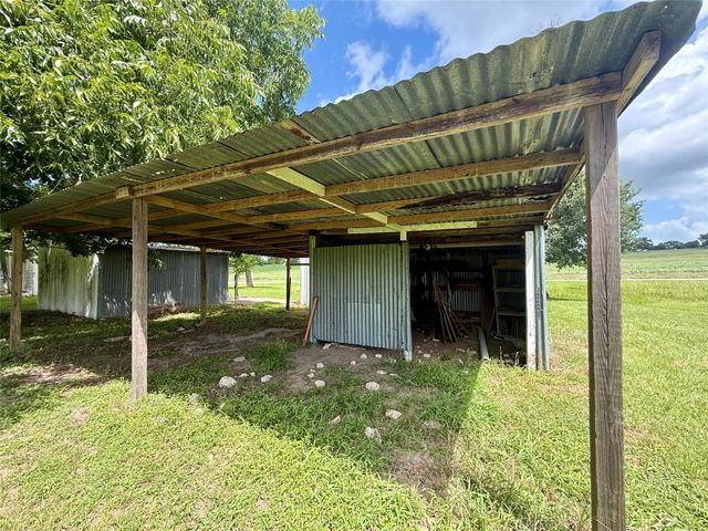 2433 County Road 409, Navasota, TX 77868
