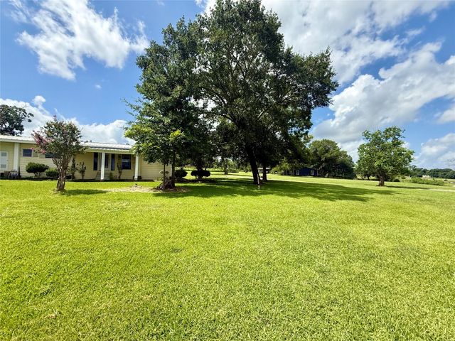 2433 County Road 409, Navasota, TX 77868