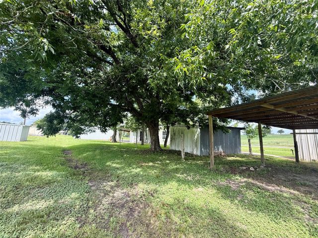 2433 County Road 409, Navasota, TX 77868