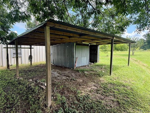 2433 County Road 409, Navasota, TX 77868