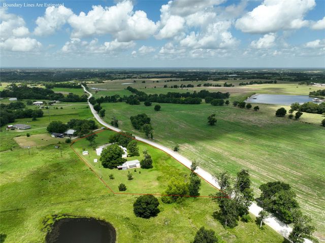 2433 County Road 409, Navasota, TX 77868
