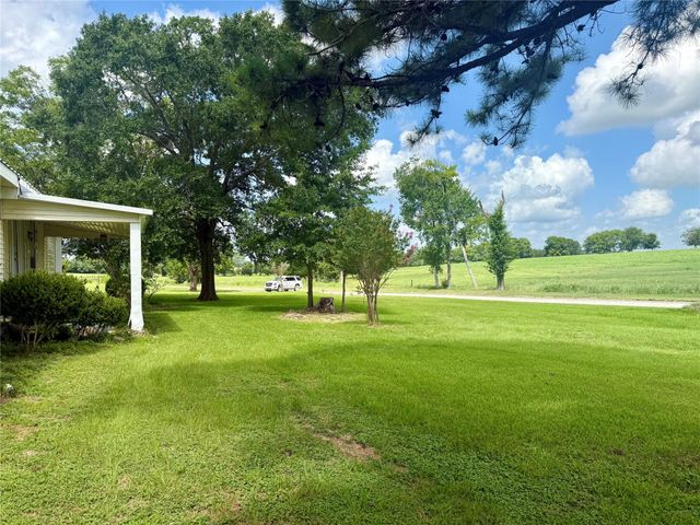 2433 County Road 409, Navasota, TX 77868