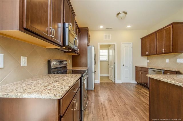 620 Stonebriar Avenue, Raeford, NC 28376