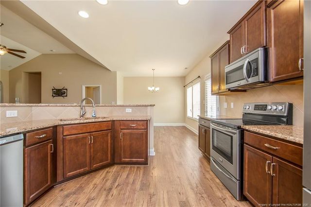 620 Stonebriar Avenue, Raeford, NC 28376
