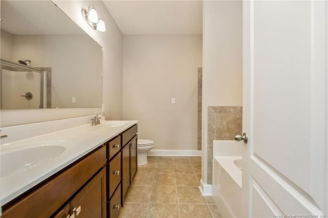 620 Stonebriar Avenue, Raeford, NC 28376