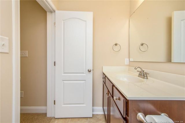 620 Stonebriar Avenue, Raeford, NC 28376