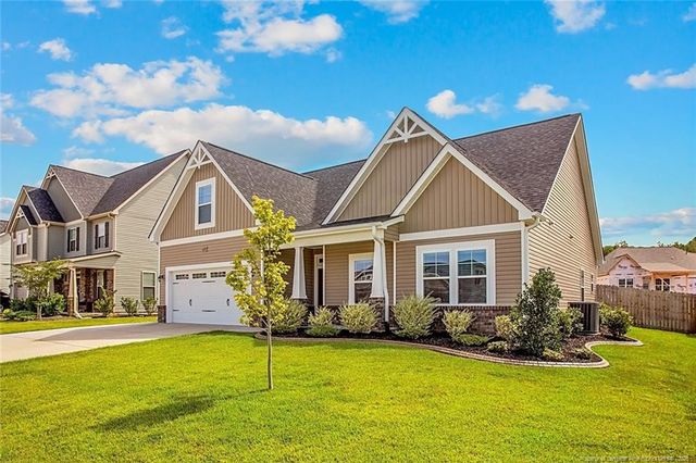 620 Stonebriar Avenue, Raeford, NC 28376