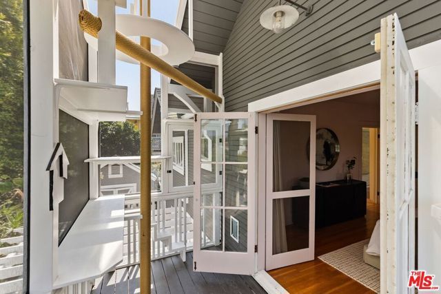 2139 Elsinore Street, Los Angeles, CA 90026