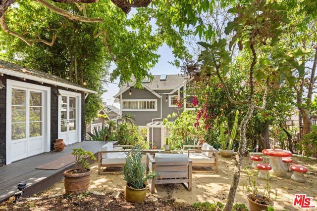 2139 Elsinore Street, Los Angeles, CA 90026