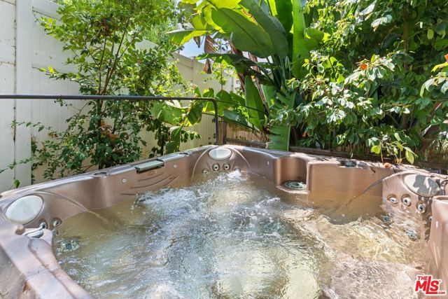 2139 Elsinore Street, Los Angeles, CA 90026