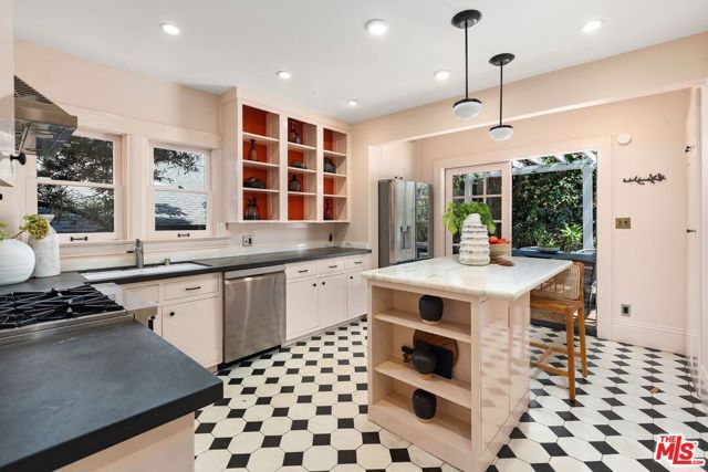 2139 Elsinore Street, Los Angeles, CA 90026