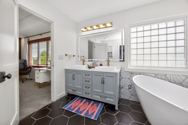 540 Spyglass Lane, Waukee, IA 50263