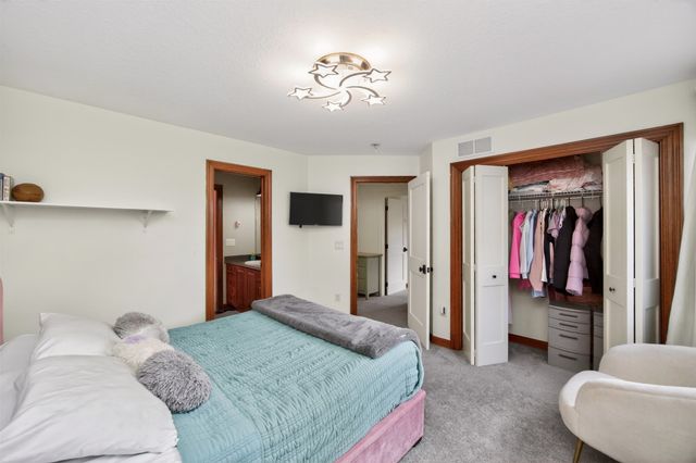 540 Spyglass Lane, Waukee, IA 50263