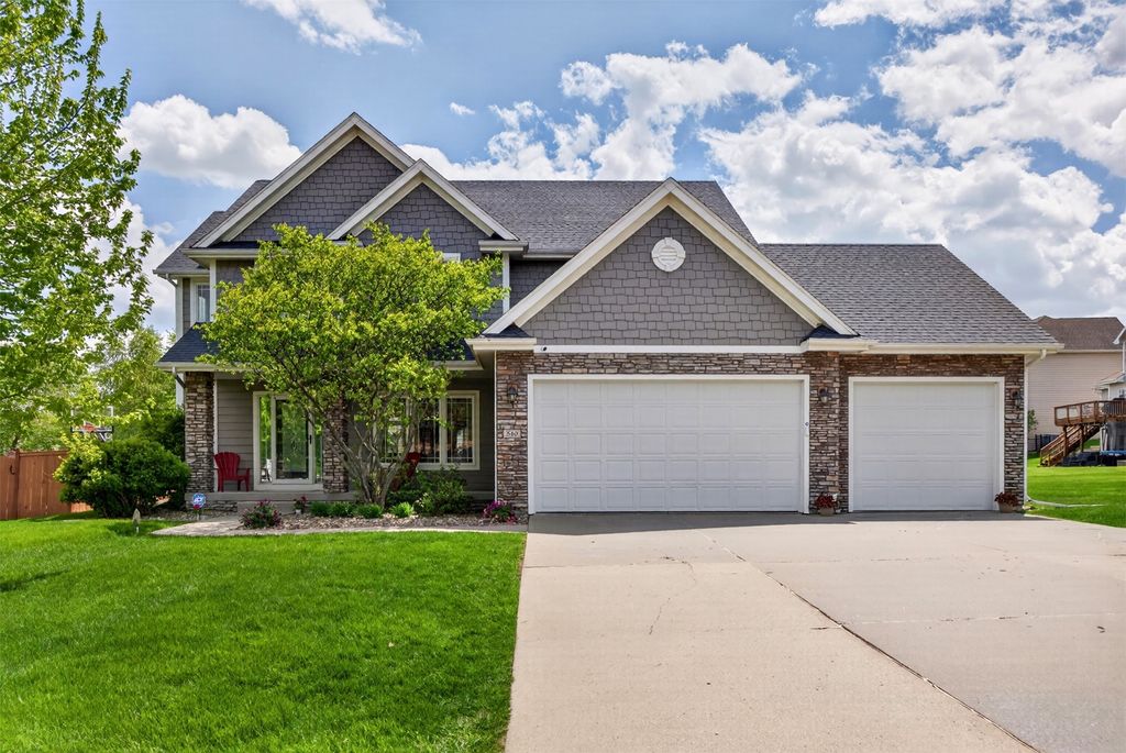 540 Spyglass Lane, Waukee, IA 50263