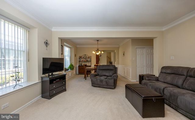 750 WESTMINSTER DR N, Southampton, NJ 08088
