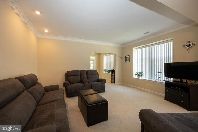 750 WESTMINSTER DR N, Southampton, NJ 08088