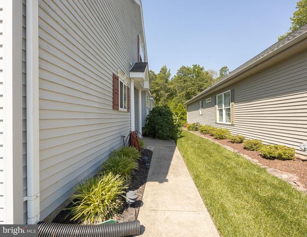 750 WESTMINSTER DR N, Southampton, NJ 08088