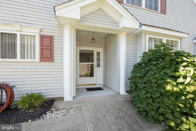 750 WESTMINSTER DR N, Southampton, NJ 08088