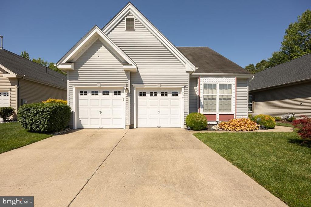 750 WESTMINSTER DR N, Southampton, NJ 08088