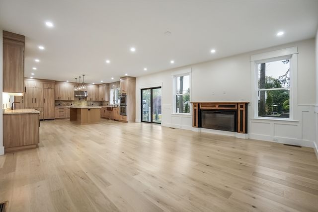 2 Atherton Rd, Winchester, MA 01890