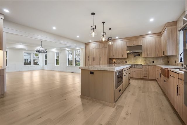2 Atherton Rd, Winchester, MA 01890