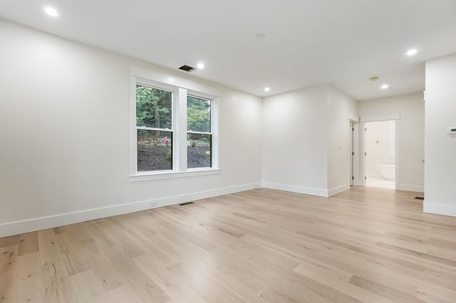 2 Atherton Rd, Winchester, MA 01890