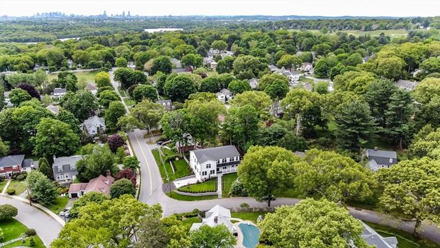 2 Atherton Rd, Winchester, MA 01890