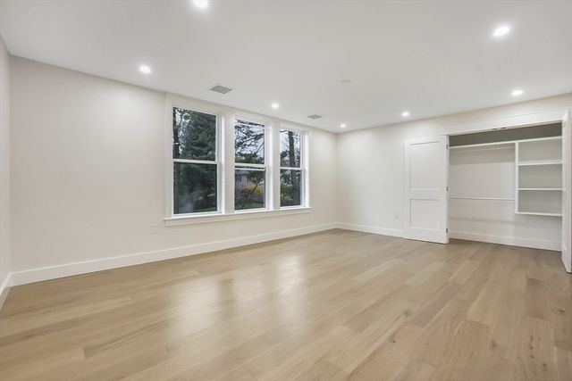 2 Atherton Rd, Winchester, MA 01890