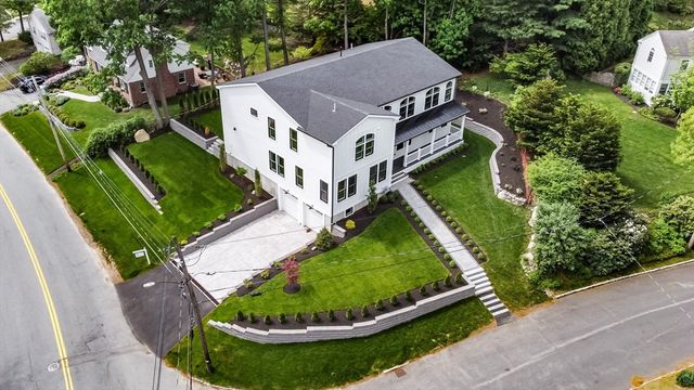 2 Atherton Rd, Winchester, MA 01890