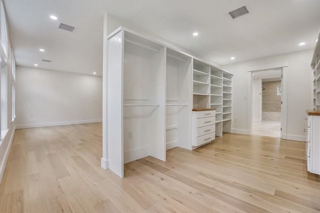 2 Atherton Rd, Winchester, MA 01890