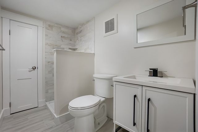 2 Atherton Rd, Winchester, MA 01890