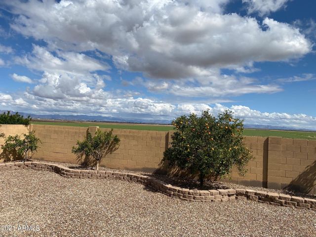 33175 N Slate Creek Drive, San Tan Valley, AZ 85143