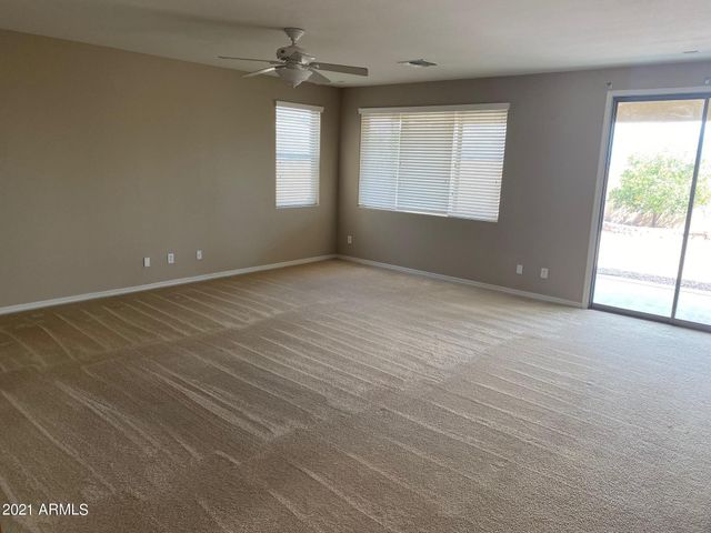 33175 N Slate Creek Drive, San Tan Valley, AZ 85143