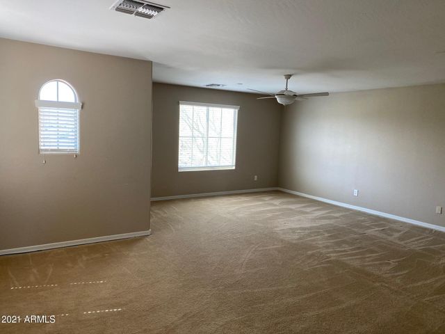 33175 N Slate Creek Drive, San Tan Valley, AZ 85143