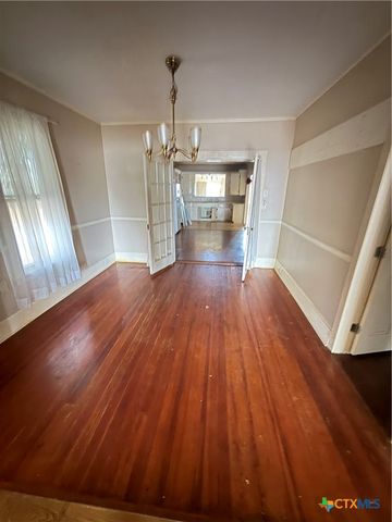 1404 N Wheeler, Victoria, TX 77901