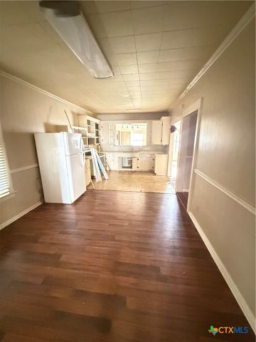 1404 N Wheeler, Victoria, TX 77901