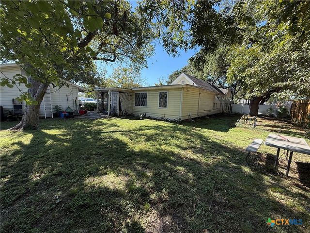 1404 N Wheeler, Victoria, TX 77901