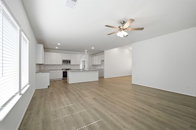 1418 16th Ave, Texas City, TX 77590