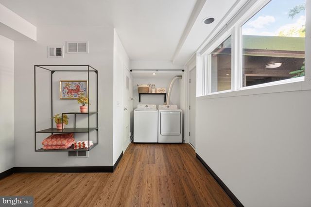1927 MARTHAS RD, Alexandria, VA 22307