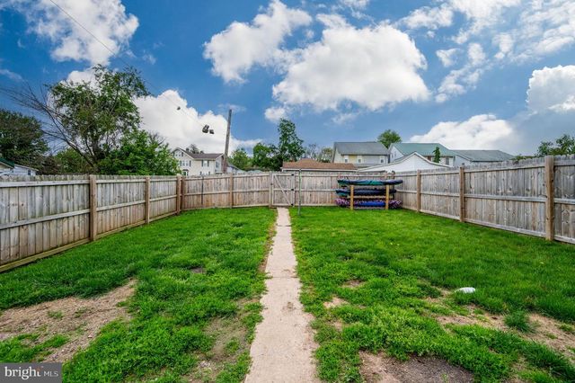 7 FAIRVIEW ST, Pine Grove, PA 17963