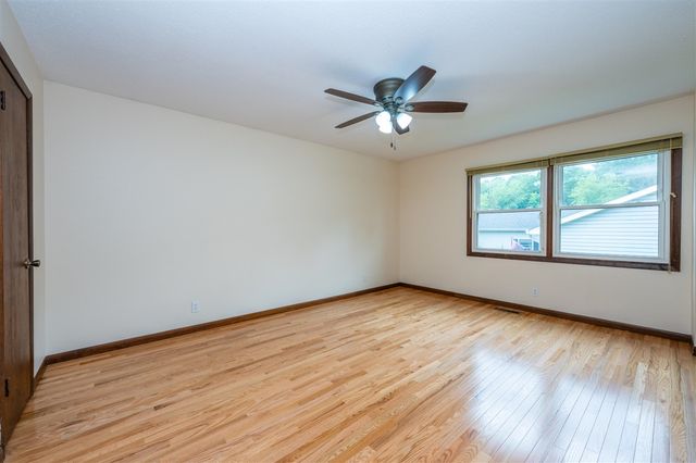 4633 Vista Drive, Bridgman, MI 49106