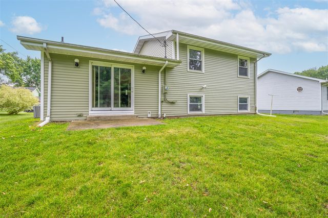 4633 Vista Drive, Bridgman, MI 49106