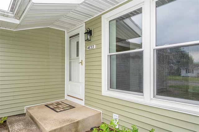 4633 Vista Drive, Bridgman, MI 49106