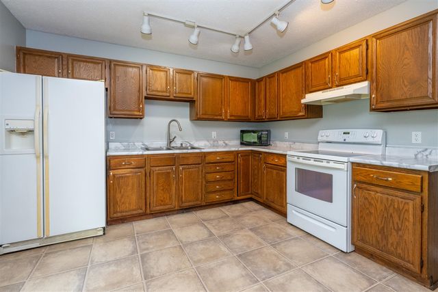 4633 Vista Drive, Bridgman, MI 49106